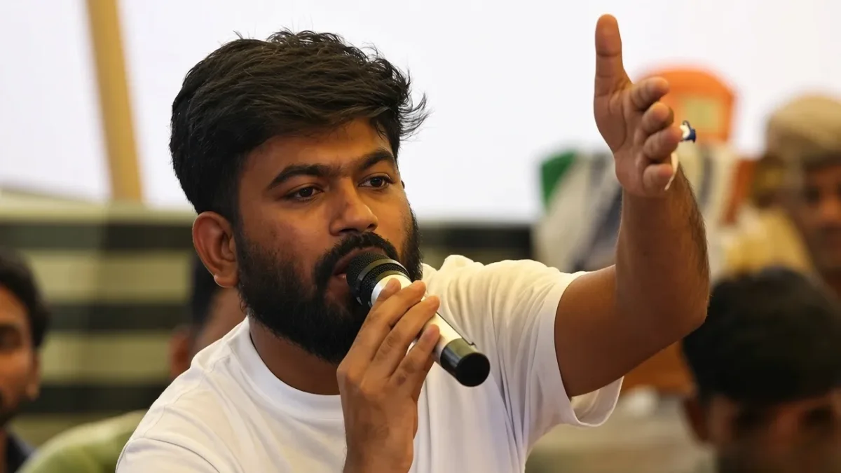 नोएडा के मजदूरों जैसा हाल छात्रों का करना चाहती है सरकार: अभिजीत डिपके
