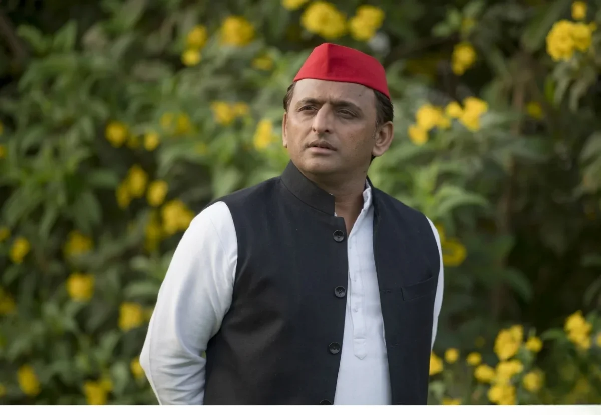 लाल किला भाषण पर अखिलेश का तंज: कहा- यह झूठ बोलने की जगह नहीं, 2027 में लागू हो महिला आरक्षण