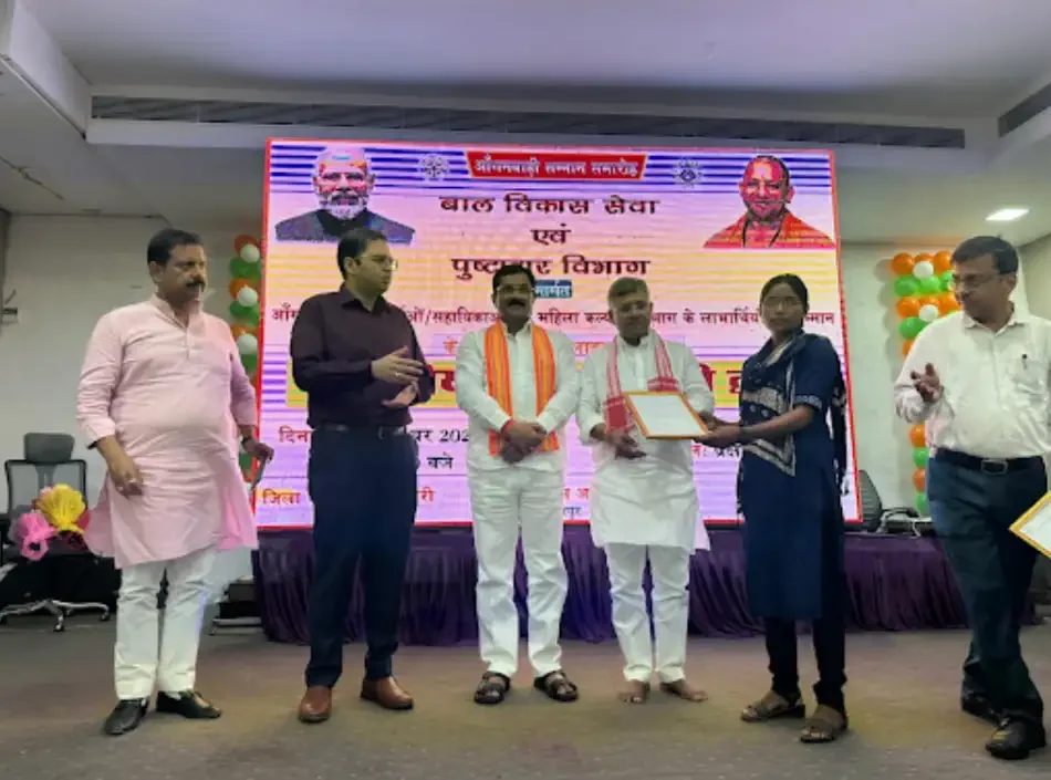 आंगनबाड़ी कार्यकर्ताओं की चमकी किस्मत, मानदेय बढ़कर हुआ 12000 रुपये