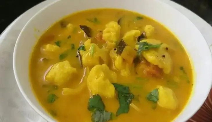 रोज की दाल-सब्जी से हैं बोर? आज ही बनाएं ऑथेंटिक राजस्थानी बेसन डुबकी