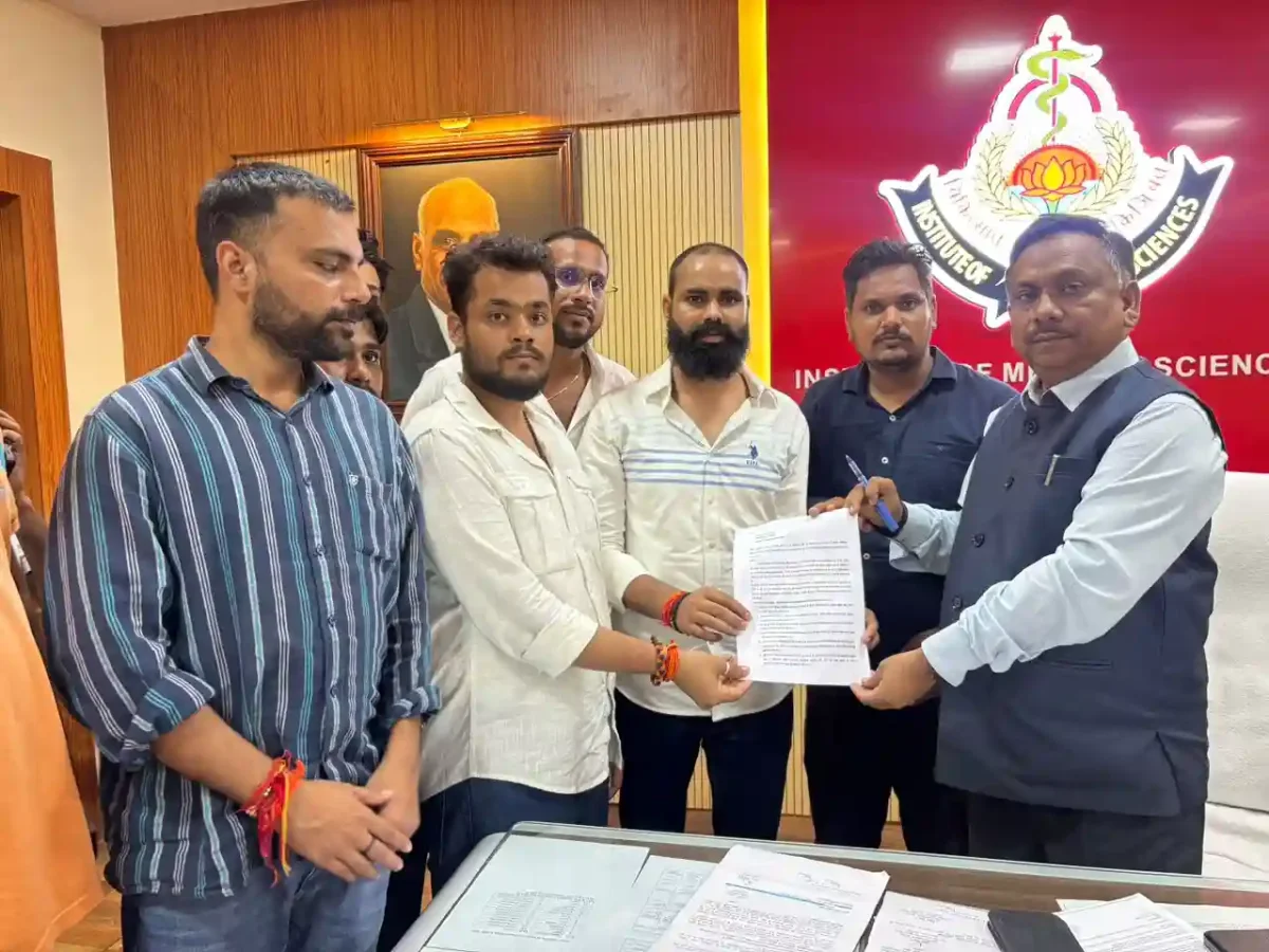 BHU पद्मश्री प्रो. लहरी प्रकरण: 24 घंटे का अल्टीमेटम, छात्रों का आक्रोश