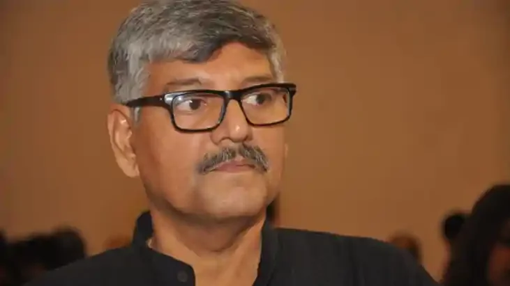 बिहार कांग्रेस में बड़ा घमासान: 29 नेताओं को नोटिस पर आनंद माधव का फूटा गुस्सा