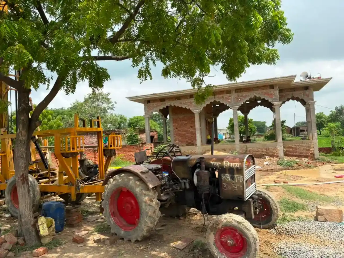 चंदौली: ग्रामीणों की एकजुटता से लखईपुर के शिव मंदिर पर लगा नया हैंडपाइप