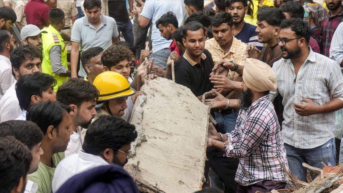 दिल्ली के सत्य निकेतन में इमारत ढहने से 6 मौतें: क्या यह हादसा है या सिस्टम की नाकामी?