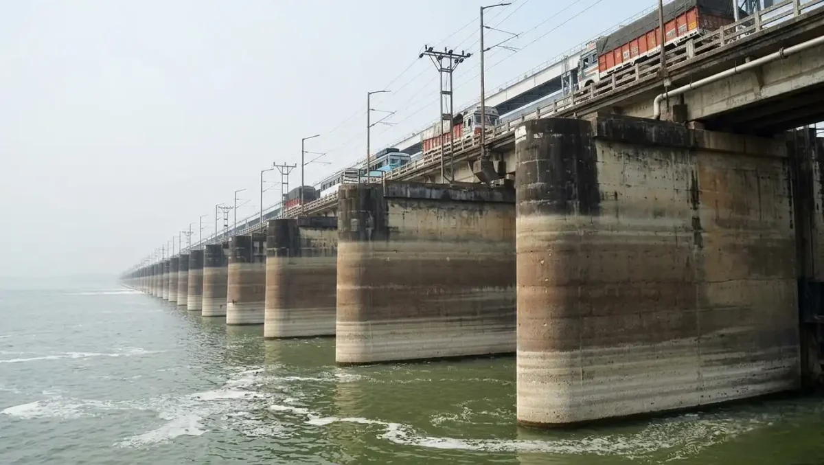 फरक्का बैराज पर क्यों छिड़ी है नई जंग? बिहार की तबाही और बंगाल के दर्द की पूरी कहानी