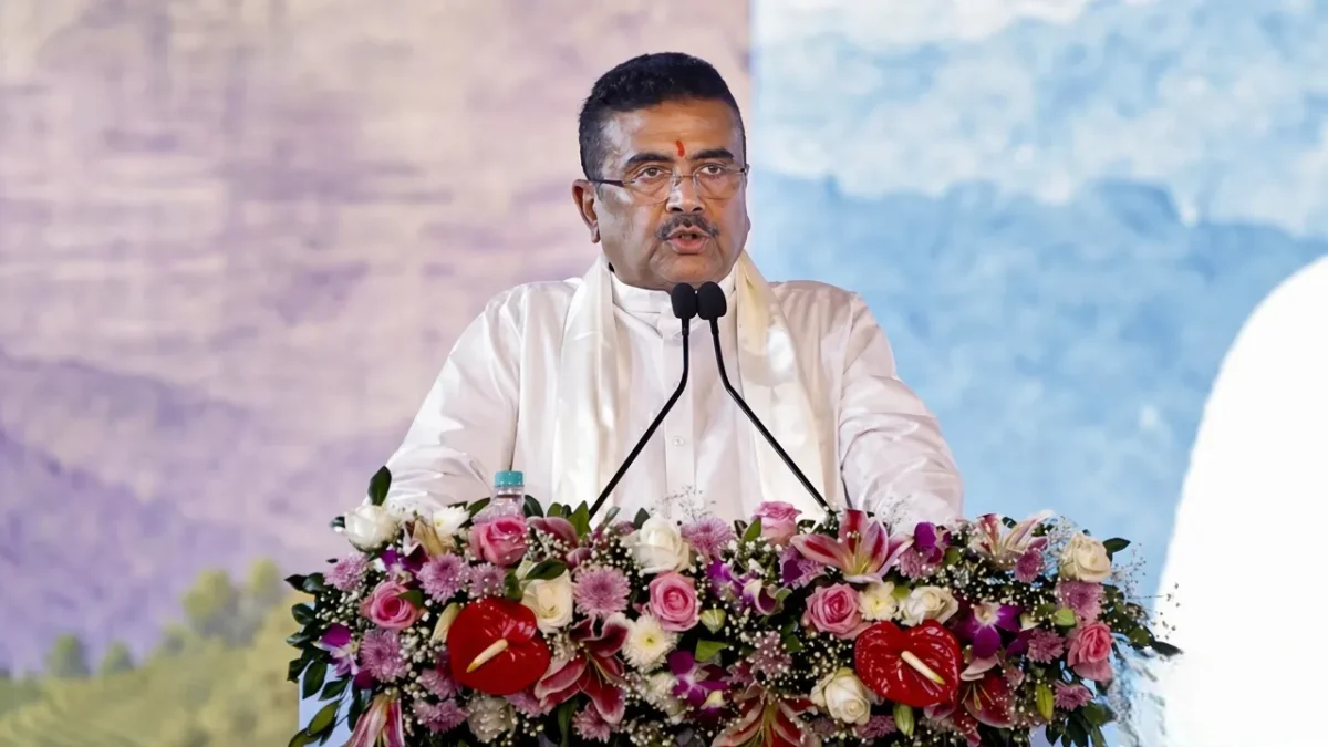 जादवपुर यूनिवर्सिटी विवाद पर गरमाई सियासत, राष्ट्रवाद और वंदे मातरम को लेकर आमने-सामने आए नेता