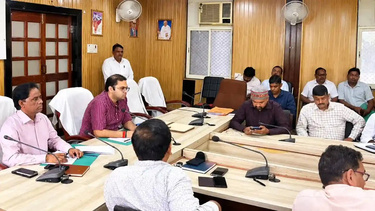 जौनपुर में 1 अक्टूबर से संचारी रोग नियंत्रण अभियान का ऐलान, डेंगू-मलेरिया पर कसेगा शिकंजा