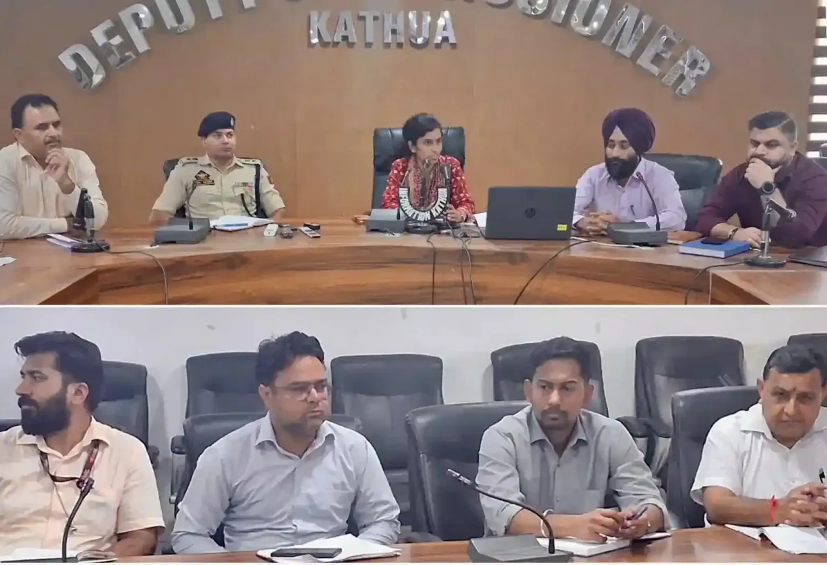 कठुआ में आधार सेवाओं पर सख्ती: एडीसी महिमा मदान ने दिए पेंडेंसी खत्म करने के निर्देश