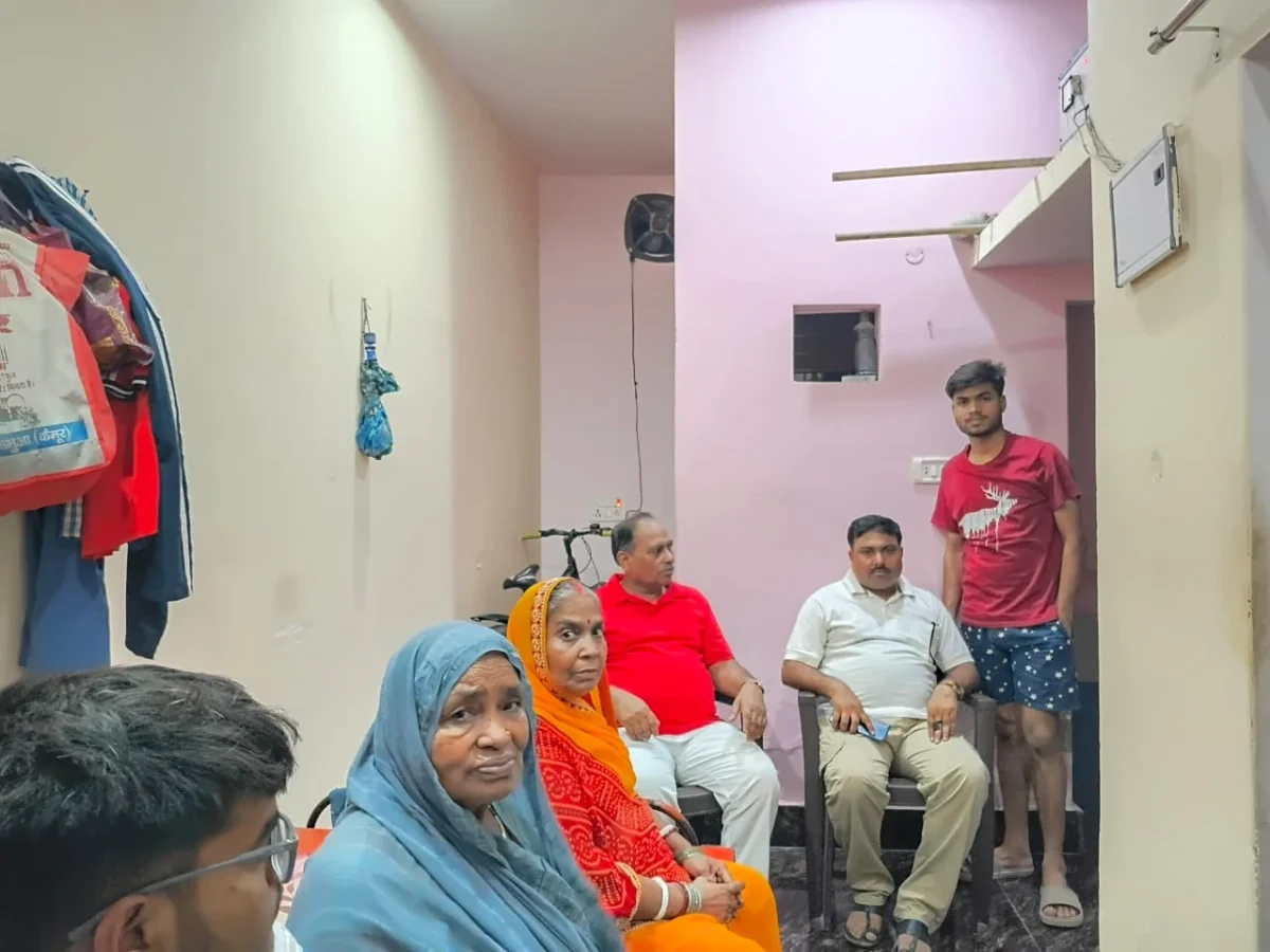 मुगलसराय में मुकेश कुमार शर्मा का चुनावी शंखनाद, जनसंपर्क से बदला सियासी माहौल