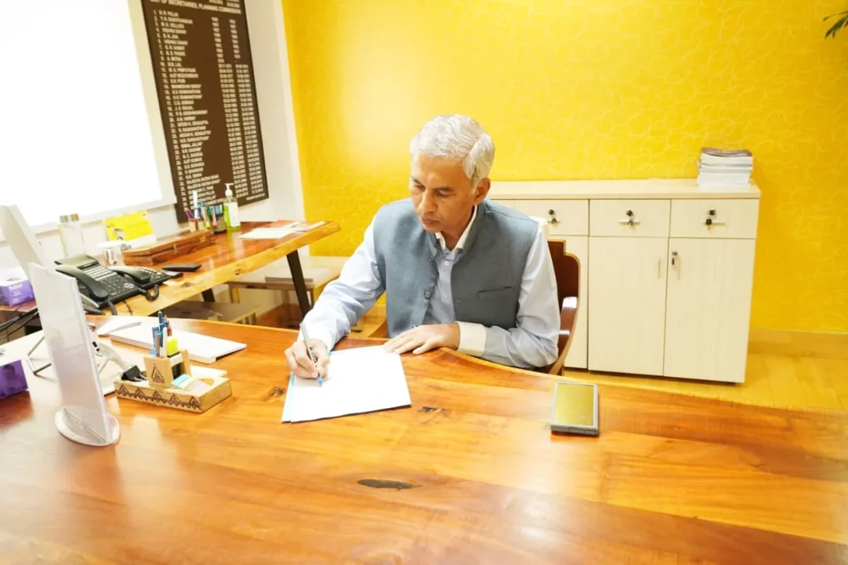 नीति आयोग को मिला नया बॉस: कौन हैं देश के नए CEO अनुराग जैन?