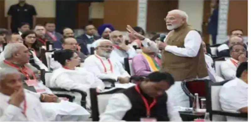 जल संकट से निपटने के लिए पीएम मोदी का बड़ा प्लान, AI करेगी डेटा मैनेजमेंट