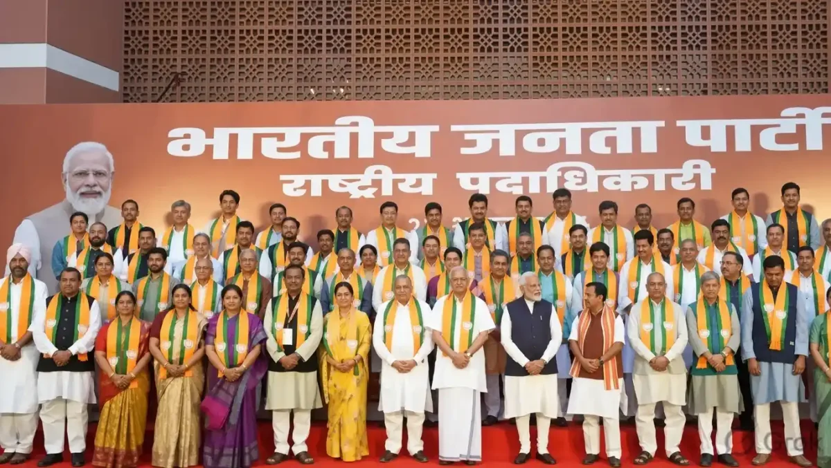 दिल्ली मुख्यालय में पीएम मोदी की नई टीम के साथ अहम बैठक, वंदे मातरम पर बड़ा प्रस्ताव पास