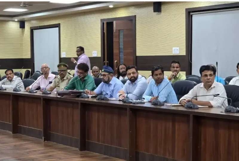 बाढ़ राहत में लापरवाही बर्दाश्त नहीं, राज्यमंत्री रविंद्र जायसवाल की दो टूक