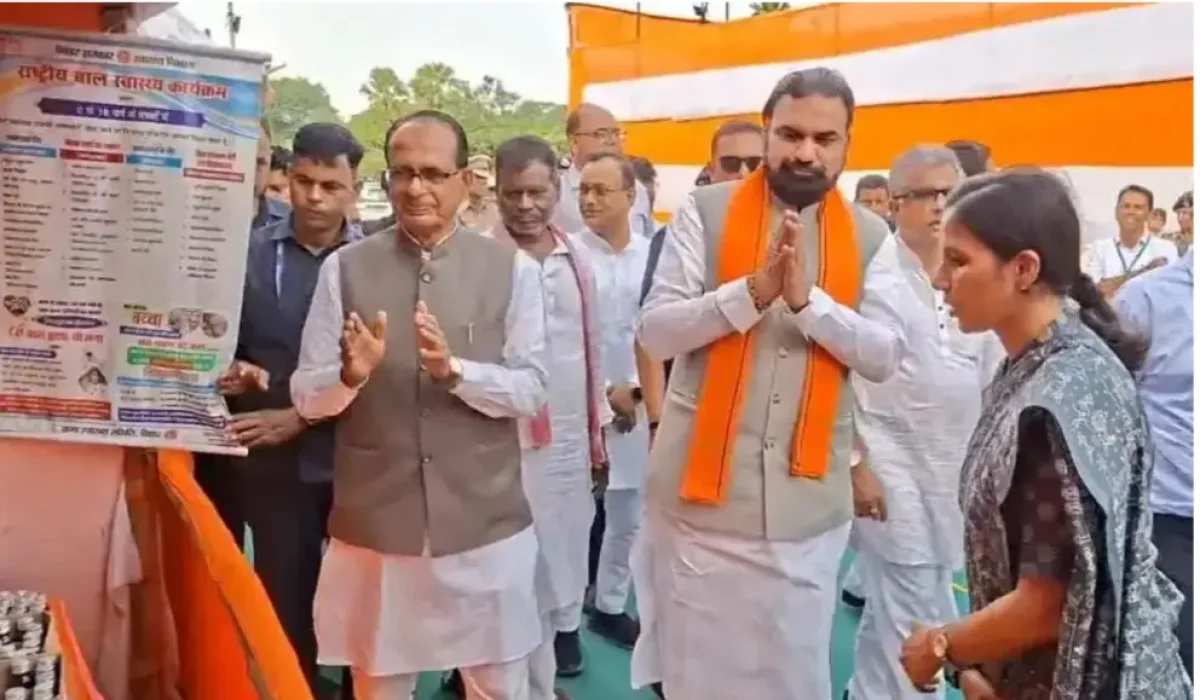 बाढ़ प्रभावित इलाकों में पहुंचे शिवराज और सम्राट चौधरी, लिया जायजा