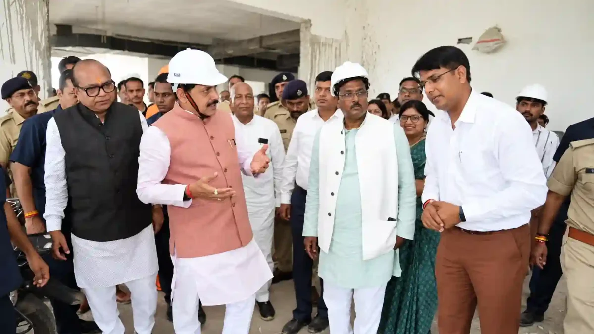उज्जैन में युवाओं के लिए खुलेगी रोजगार की राह, सीएम मोहन यादव ने परखी आईटी पार्क की प्रगति