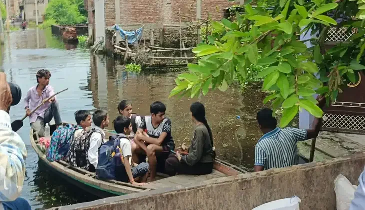 वाराणसी में बाढ़ का कहर: गोवर्धनपुर और सामने घाट में पानी के बीच जिंदगी, राहत सामग्री बंटी
