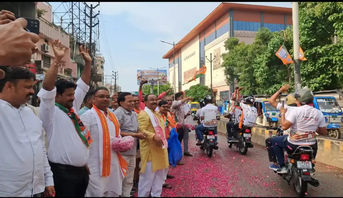 वाराणसी से वडनगर तक 'सेवा संकल्प बाइक यात्रा', पीएम मोदी के जन्मदिन पर खास शुरुआत