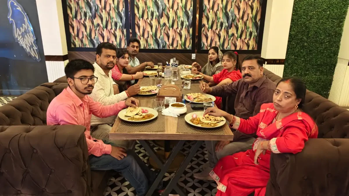 खाद्य प्रेमियों के लिए बड़ी खुशखबरी! इस मशहूर रेस्टोरेंट में मिल रहा सीधा 30% डिस्काउंट, जानें पूरी डिटेल